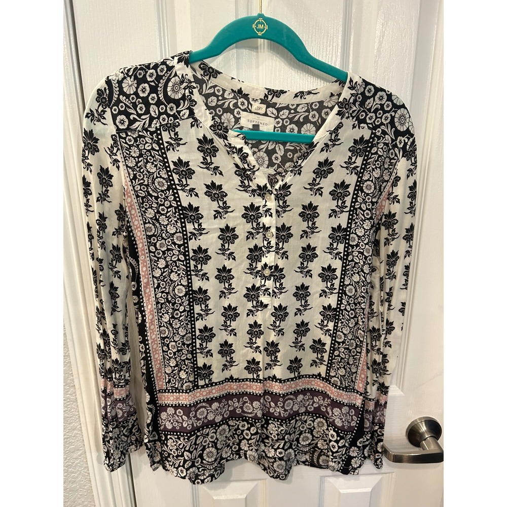 LOFT Softened Shirt Black White Floral Medallion‎ Henley Blouse Boho XS